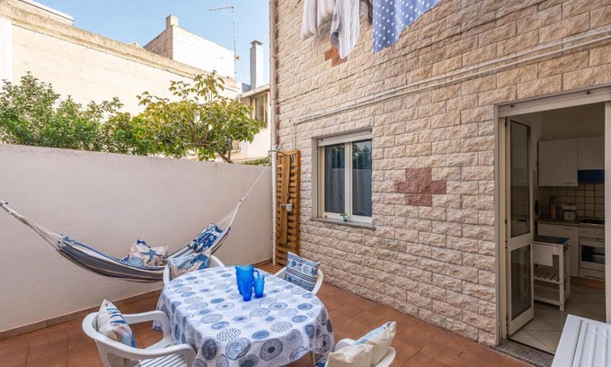Sant'Antioco Apartment | Top-Rated Domo Coro e Bentu: Pet Friendly & Family Ready