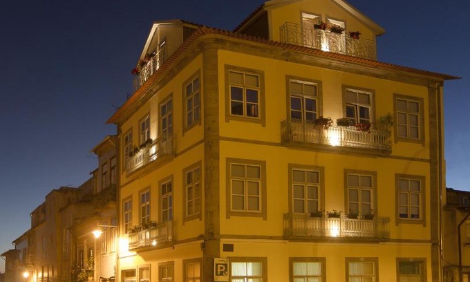 Braga House | Top-Rated Domus 26 Guesthouse - Family-Friendly B&B