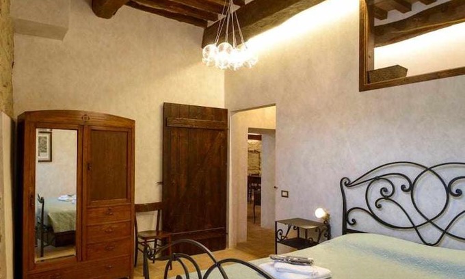 Gubbio Apartment | Family-Friendly Retreat at Domus Calzolari - Rated 9.5/10