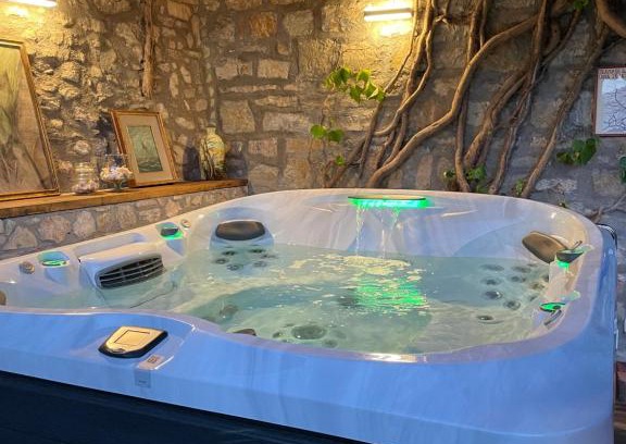 Spoleto House | Explore Domus Fontis Pescaia: Family-Friendly Retreat