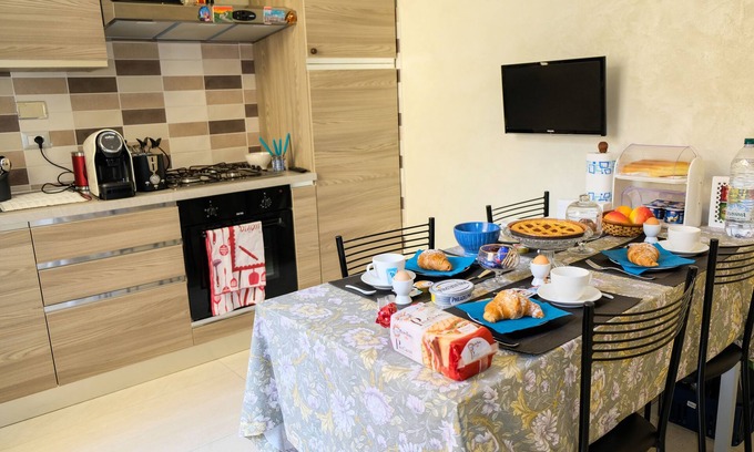 Esquilino Bed & Breakfast | Eco-Friendly Domus Gallo B&B: Perfect for Families & Couples