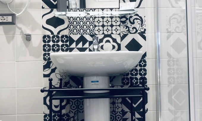 Quartiere XI Portuense Apartment | Unforgettable Stay at Domus Giordano Trastevere - 10/10 Rating