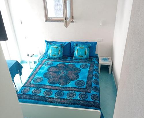 San Michele Apartment | Inviting Domus Julia: Oceanfront Retreat with Breakfast