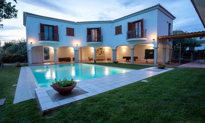 Posada Apartment | Discover Domus Meravizosas: Family-Friendly Oceanfront Retreat