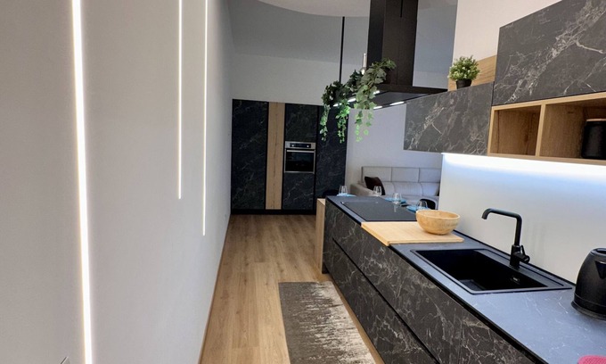 Loreto Apartment | Explore DOMUS MILAN - Skyline Near Piazzale Loreto