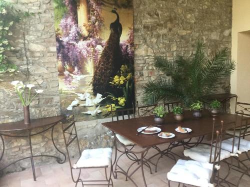 Arqua Petrarca House | Experience Domus Rosarum: Top-Rated Pet-Friendly Haven