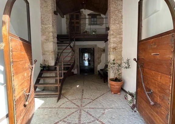 Fornelli Bed & Breakfast | Discover DOMUS VELA: 9/10 Rated with Pet-Friendly Amenities