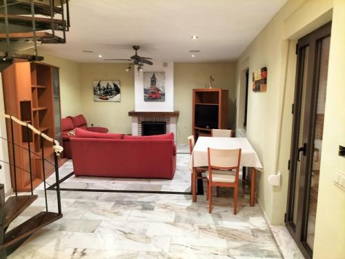 Villalcazar de Sirga House | Don Camino Premium: Family & Pet-Friendly Stay Awaits You