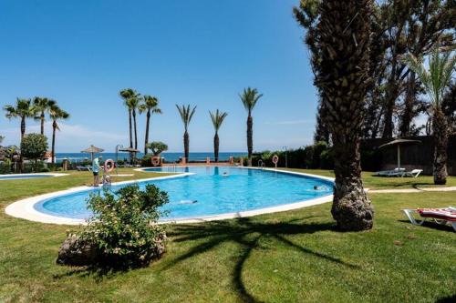 Puerto de la Duquesa Apartment | Oceanfront Escape at Don Juan - Apartment in Manilva