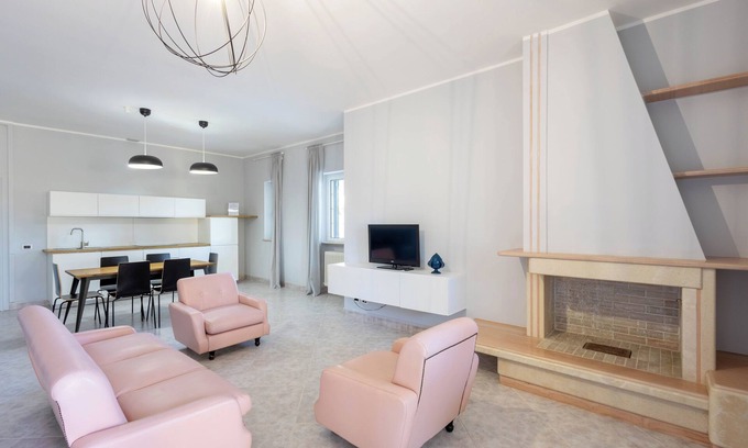 Macchia di Monte Apartment | Discover Don Onofrio Holiday House: Relax by the Ocean