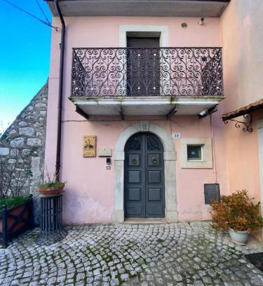 Scontrone House | Pet and Child Friendly Getaway at Don Pasquale Scontrone