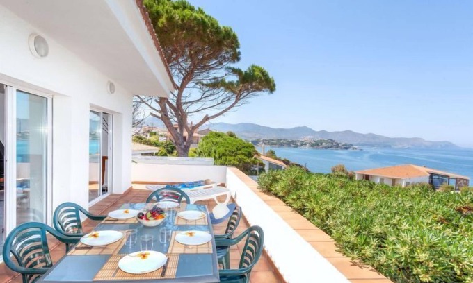 Llanca House | Experience Relaxation at Don Quijote by Interhome