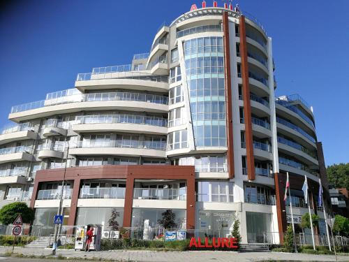 Kiten Apartment | Pet-Friendly Donchevi Apartments with Oceanfront Views
