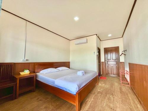 Don Det House | Unforgettable Stay at Vixay Sunset View Dondet - 10/10 Rated