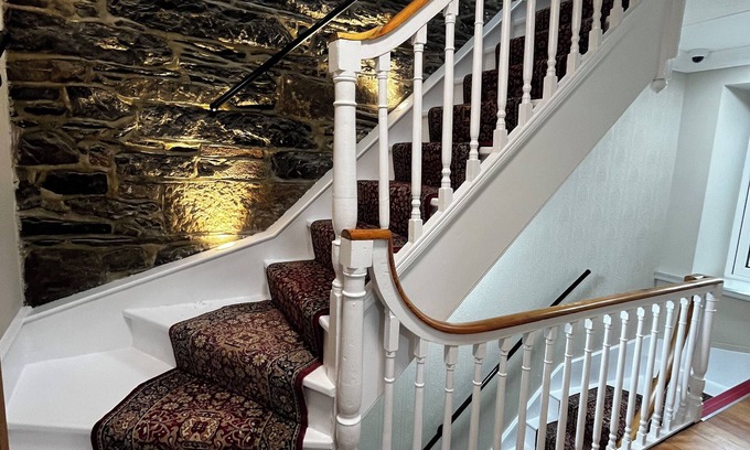 Donegal Bed & Breakfast | Discover Donegal House: Family-Friendly with Breakfast Included