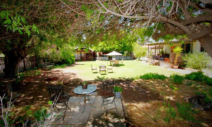 Dongara House | Explore Dongara Breeze Inn: Pet-Friendly & Cozy Retreat