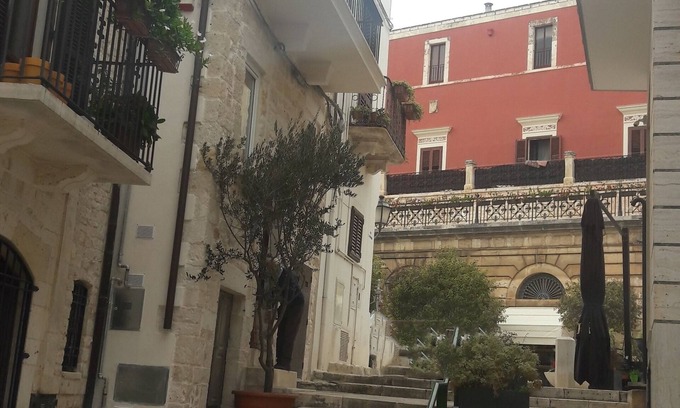 Conversano House | Romantic Suite with Terrace in Historic Village Escape