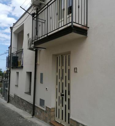 Patti Apartment | Donna Concetta: Guest Rated 9.2, Ideal for Your Getaway