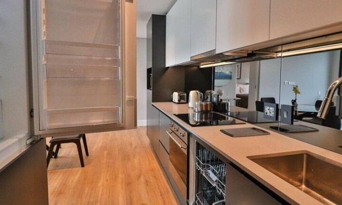 Greater Johannesburg Metropolitan Area Apartment | Family-Friendly Retreat at DonnaMae’s Flat Awaits You