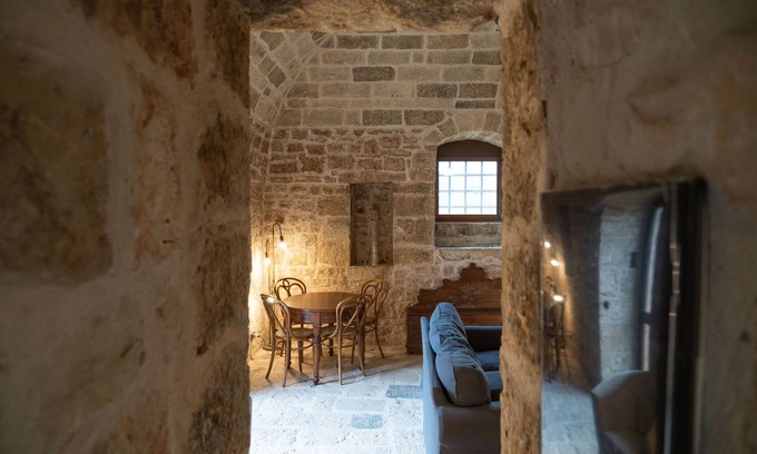 Altamura House | Discover DONNAPAOLA MODERN FARM: Eco-Friendly Retreat