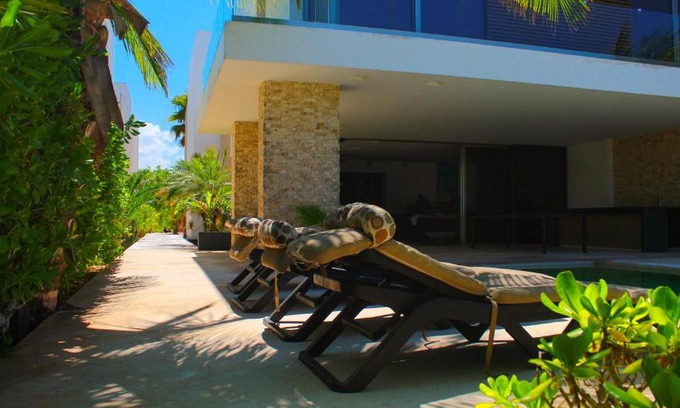 Progreso Municipality House | Relax at Donoussa Beach Home with Oceanfront Views