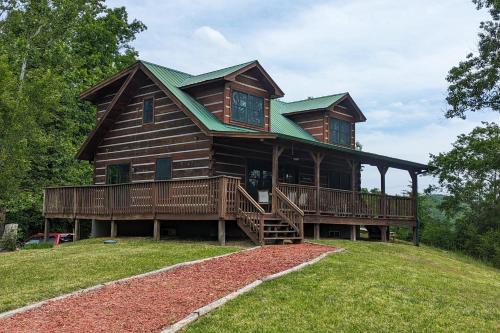 Marshall House | Relax at Doolittle Mountain: Family-Friendly Retreat