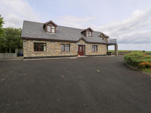 Keadue House | Experience Family-Friendly Stays at Doonalton House
