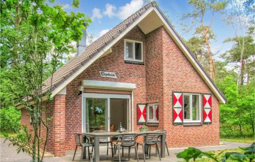 Ommen House | Budget-Friendly Dopheide: Pet and Child Friendly Retreat