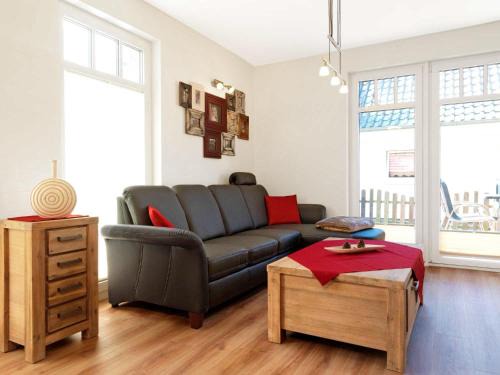 Am Schwarzen Busch House | Discover Doppelhäuser zum Reetmoor Haus Kirsten for Families