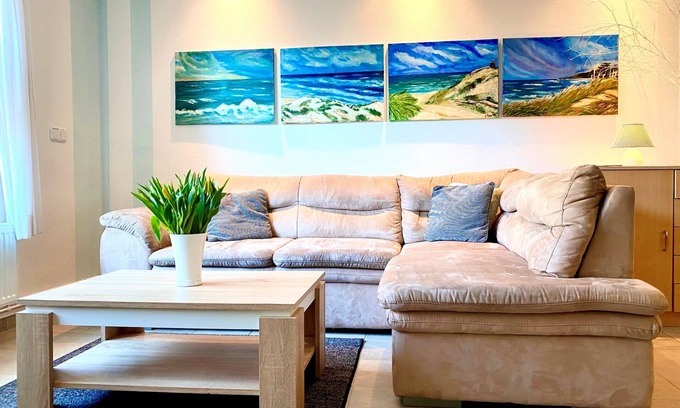 Zingst House | Top-Rated Doppelhaushälfte "Am Deich 29" with Ocean Views