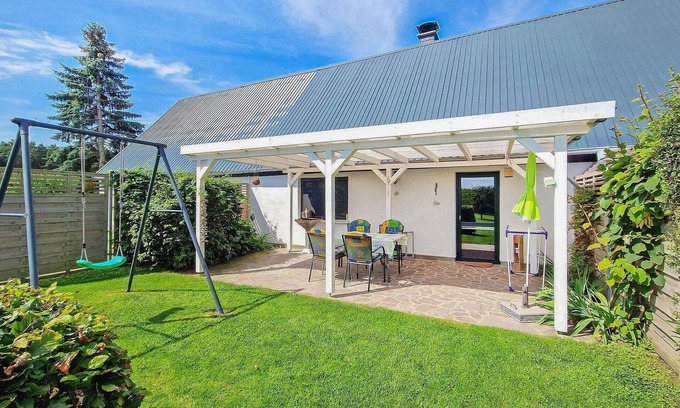 Mirow House | Comfortable 2 Bedroom Stay in Mirow OT Starsow