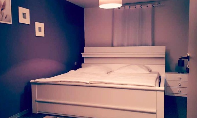 Bad Liebenzell Apartment | Comfortable Double Room with Shower and Breakfast Included