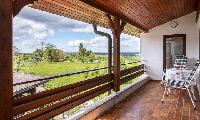 Bad Bellingen Apartment | Cozy Doppelzimmer 3 - Chardonnay with Breakfast Included