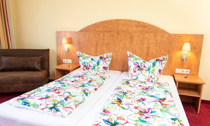 Hagnau Apartment | Comfortable Doppelzimmer Twin: Breakfast & Family-Friendly