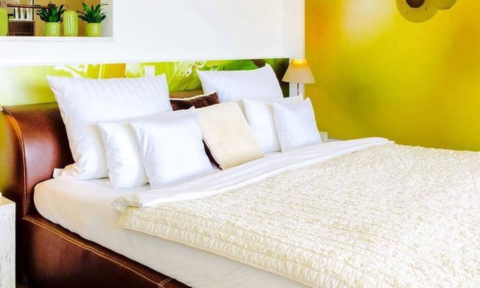 Hagnau Apartment | Seaside Superior Room with Private Terrace and Pool Access