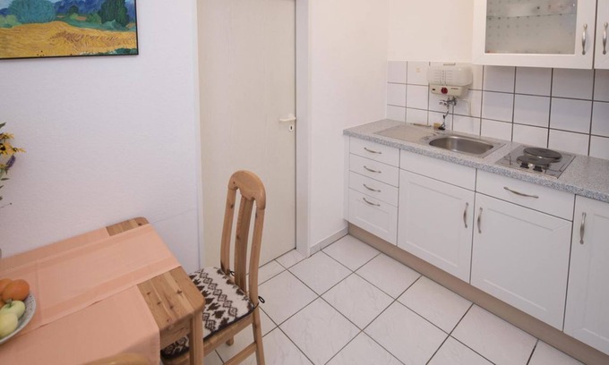 Niedermennig Bed & Breakfast | Cozy Doppelzimmer with Terrace at Haus Elfriede