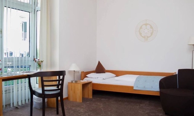 Klingenmuenster House | Comfortable Twin Room with Ocean View at Stiftsgut Keysermühle