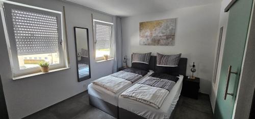 Nuertingen House | Doppelzimmer mit Ausblick