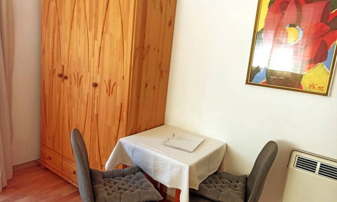 Spittal an der Drau Bed & Breakfast | Cozy Balcony Room with Ocean View - Gästehaus Schiefer