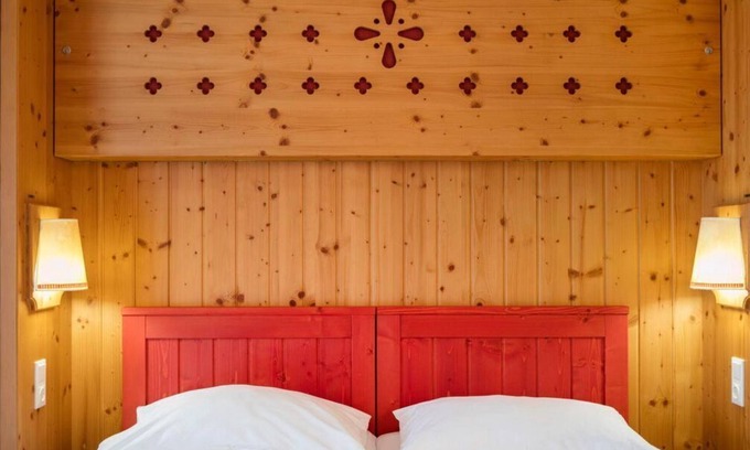 Tieschen House | Cozy Double Room with Spa Access at Jufa Hotel Tieschen