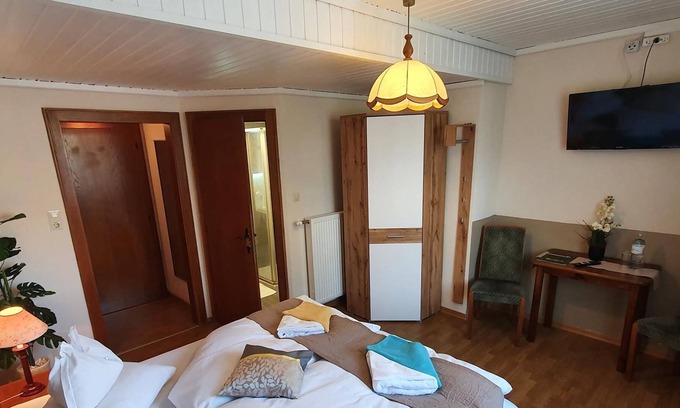 Seeboden Cottage | Doppelzimmer Reißeck mit Indirektem Balkon - Gästehaus Bärwald