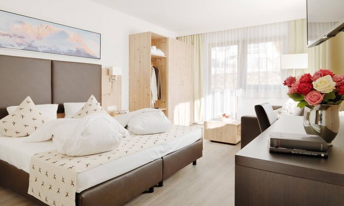 Jerzens House | Cozy Family Room at Hotel Venetblick GmbH with Spa Access