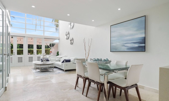 Dorado del Mar Villa | Dorado Bliss: 4BR Villa Sleeps 11 Pool Near Beach Golf Area