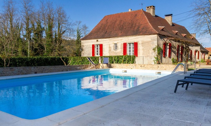 Cales House | Elegant DordogneView Maison de maître by the River