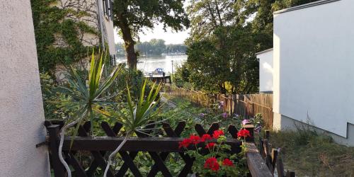 Schwielowsee Apartment | Family-Friendly Retreat at Dorfstraße 21 Ferienwohnung