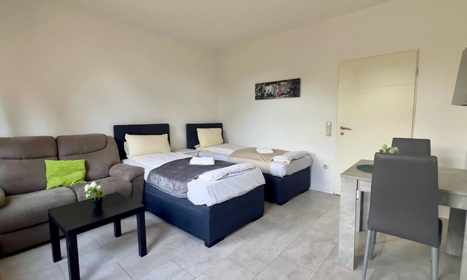 Neumuenster House | Dorfstraße 4 W2 - 1 bedroom with parking space