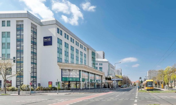 Altstadt Hotel | Elegant Dorint Hotel Dresden with Spa and Pool Amenities