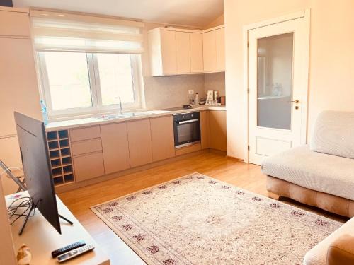 Tirana Apartment | Welcoming Doris Cottage: Child-Friendly Stay Awaits