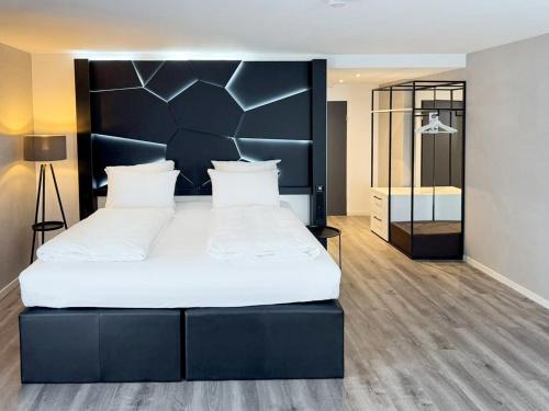 Weingarten Hotel | Pet-Friendly Getaway at Best Western Parkhotel Weingarten