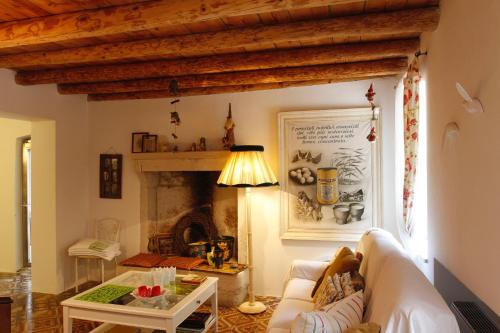 Negrar Hotel | Experience Comfort at Dormire alla Ruota: Rated 9/10